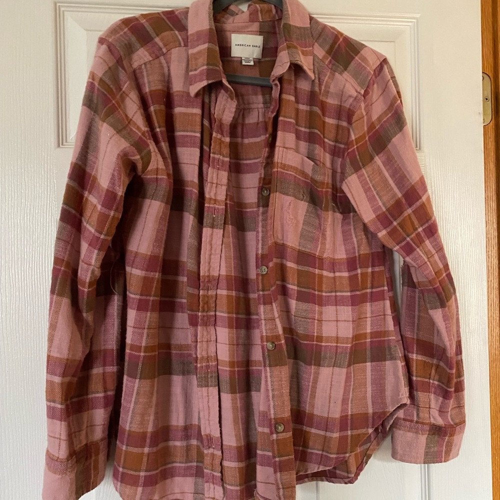 CLEAR OUT PRICE! American Eagle distressed flannel - Picture 2 of 8